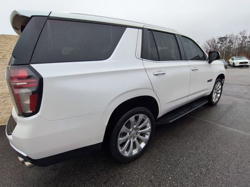 Used 2021 Chevrolet Tahoe Premier w/ Premium Package image 4