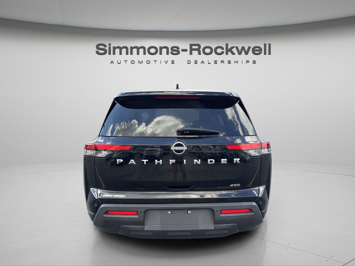 Used 2023 Nissan Pathfinder S AWD/4WD image 4