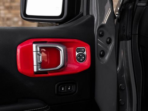 Used 2022 Jeep Wrangler Unlimited Sahara w/ Cold Weather Group image 55