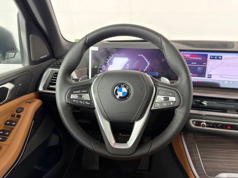Used 2026 BMW X5 sDrive40i w/ Premium Package RWD image 13