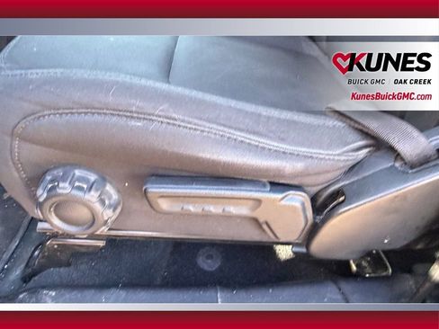 Used 2023 Jeep Gladiator Overland image 10