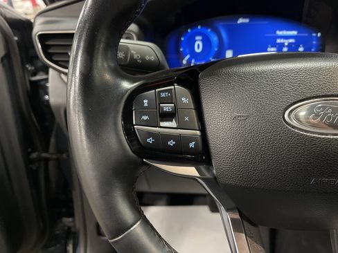 Used 2022 Ford Explorer Platinum w/ Equipment Group 601A image 20