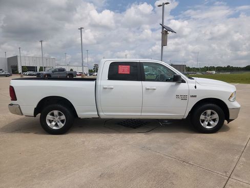 Used 2020 RAM 1500 Classic SLT AWD/4WD image 4