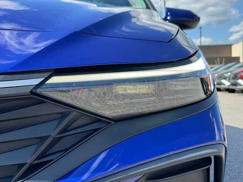 Used 2024 Hyundai Elantra SEL image 9