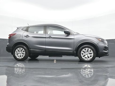 Used 2020 Nissan Rogue Sport S image 22