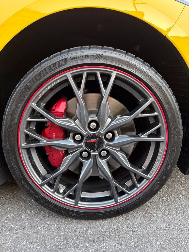 Used 2026 Chevrolet Corvette Stingray Premium Conv w/ Z51 Performance Package RWD image 15