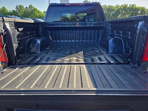 Used 2021 Chevrolet Silverado 1500 Custom AWD/4WD image 24