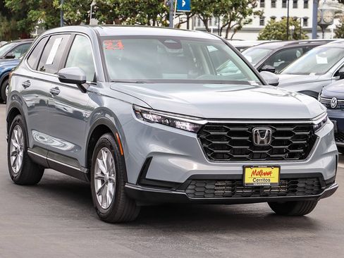 Used 2024 Honda CR-V EX image 3