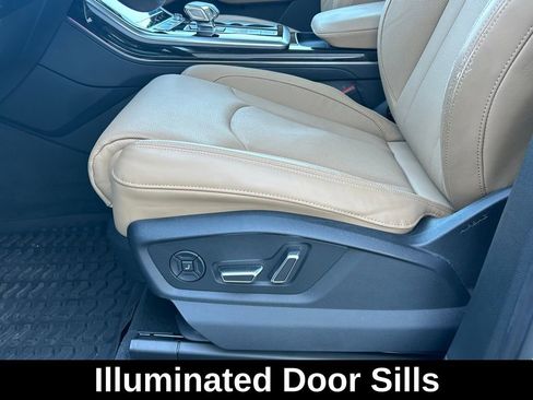 Used 2023 Audi Q7 3.0T Prestige image 16