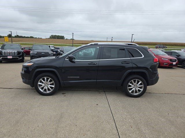 Used 2014 Jeep Cherokee Limited w/ Technology Group AWD/4WD image 5
