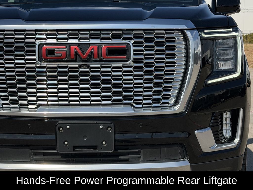 Used 2021 GMC Yukon Denali w/ LPO, Illumination Package AWD/4WD image 4