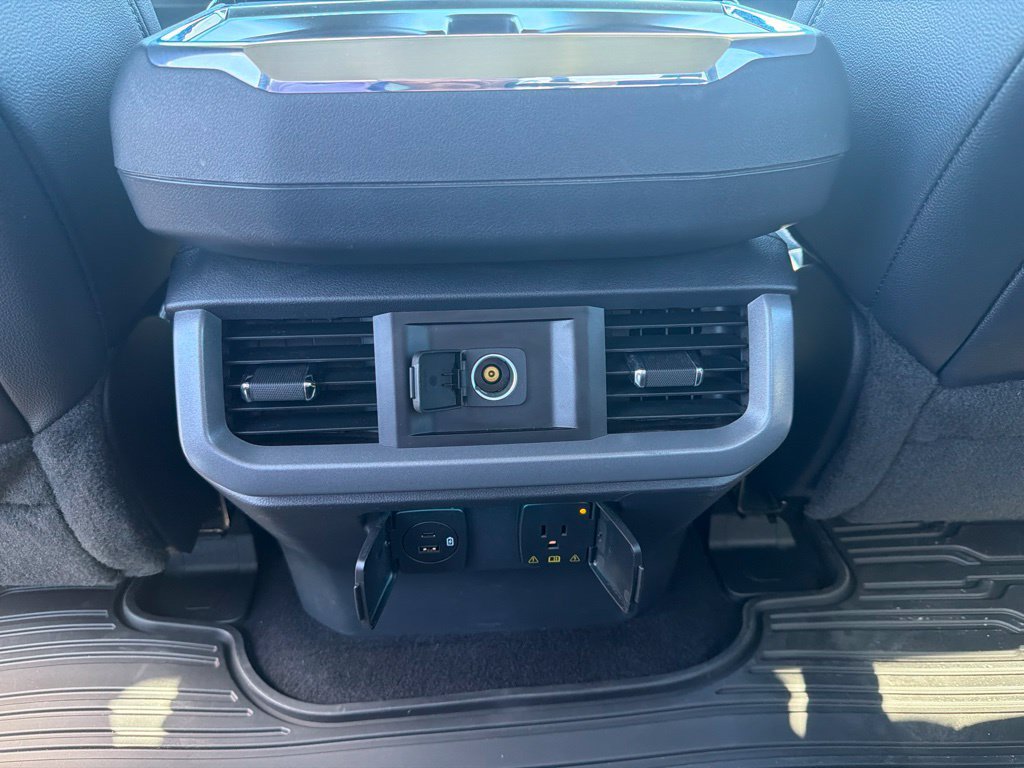 Used 2023 Ford F150 Lariat AWD/4WD image 41