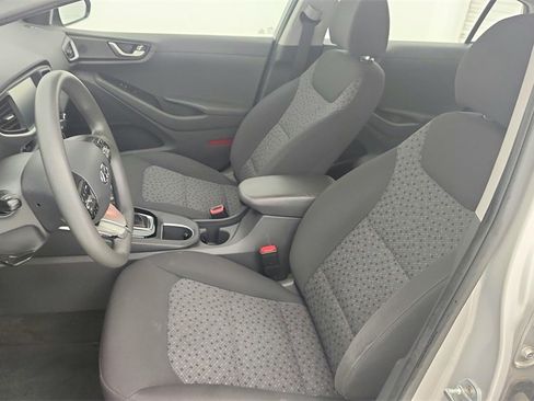 Used 2018 Hyundai Ioniq Blue image 15