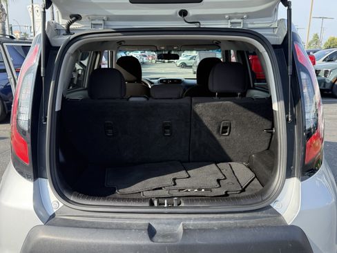 Used 2016 Kia Soul image 10