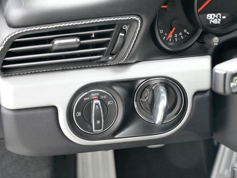 Used 2017 Porsche 911 Carrera 4S image 19