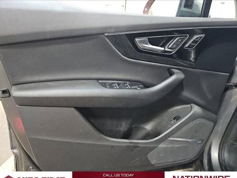 Used 2017 Audi Q7 3.0T Premium Plus w/ Premium Plus Package image 8
