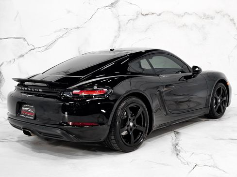 Used 2017 Porsche 718 Cayman image 4