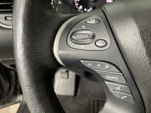 Used 2018 Nissan Pathfinder Platinum w/ Cargo Package image 17