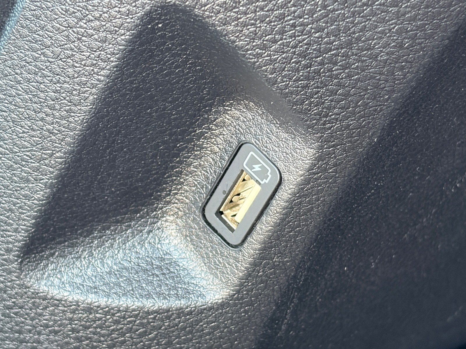 Used 2023 Kia Carnival SX FWD image 14