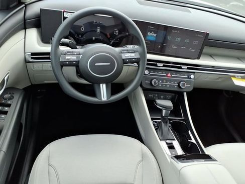 New 2026 Hyundai Tucson SE FWD image 11