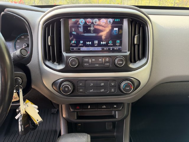 Used 2018 Chevrolet Colorado LT w/ LT Convenience Package RWD image 21