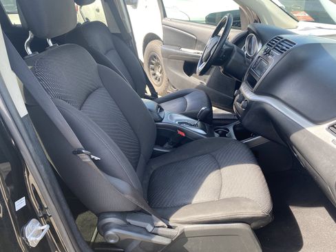 Used 2021 Chevrolet Silverado 1500 RST w/ Bed Protection Package RWD image 17