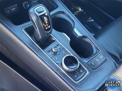 Used 2019 Cadillac XT4 Premium Luxury image 18