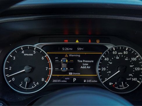 Used 2024 Nissan Rogue SV image 28