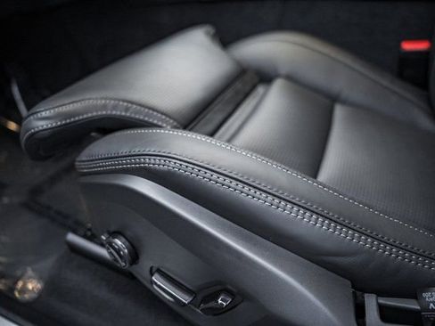 New 2026 Volvo XC90 B6 Ultra w/ Protection Package image 36