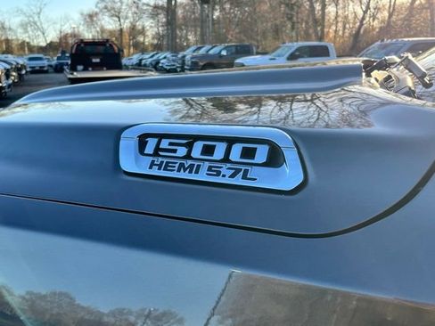 Used 2022 RAM 1500 Laramie AWD/4WD image 12