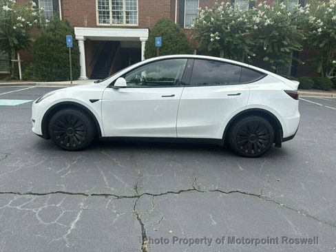 Used 2023 Tesla Model Y Long Range AWD/4WD image 6