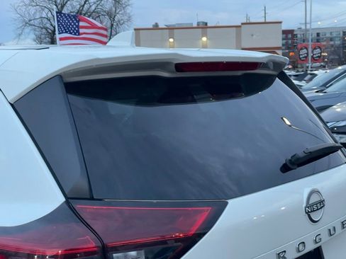 Certified 2023 Nissan Rogue SV w/ SV Premium B Package AWD/4WD image 27
