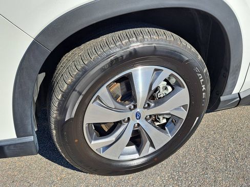 Certified 2024 Subaru Ascent Premium w/ Convenience Package image 28