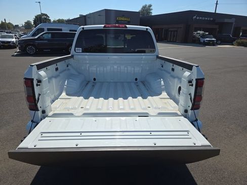 Used 2026 Nissan Frontier PRO-4X AWD/4WD image 17