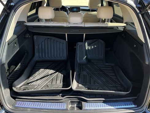 Used 2022 Mercedes-Benz GLC 300 image 28