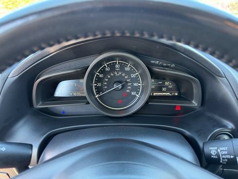 Used 2018 MAZDA MAZDA3 Touring FWD image 20