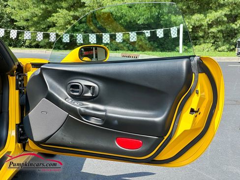 Used 2003 Chevrolet Corvette Convertible w/ Preferred Equipment Group1 image 31