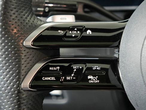 Certified 2024 Mercedes-Benz GLC 300 4MATIC image 17