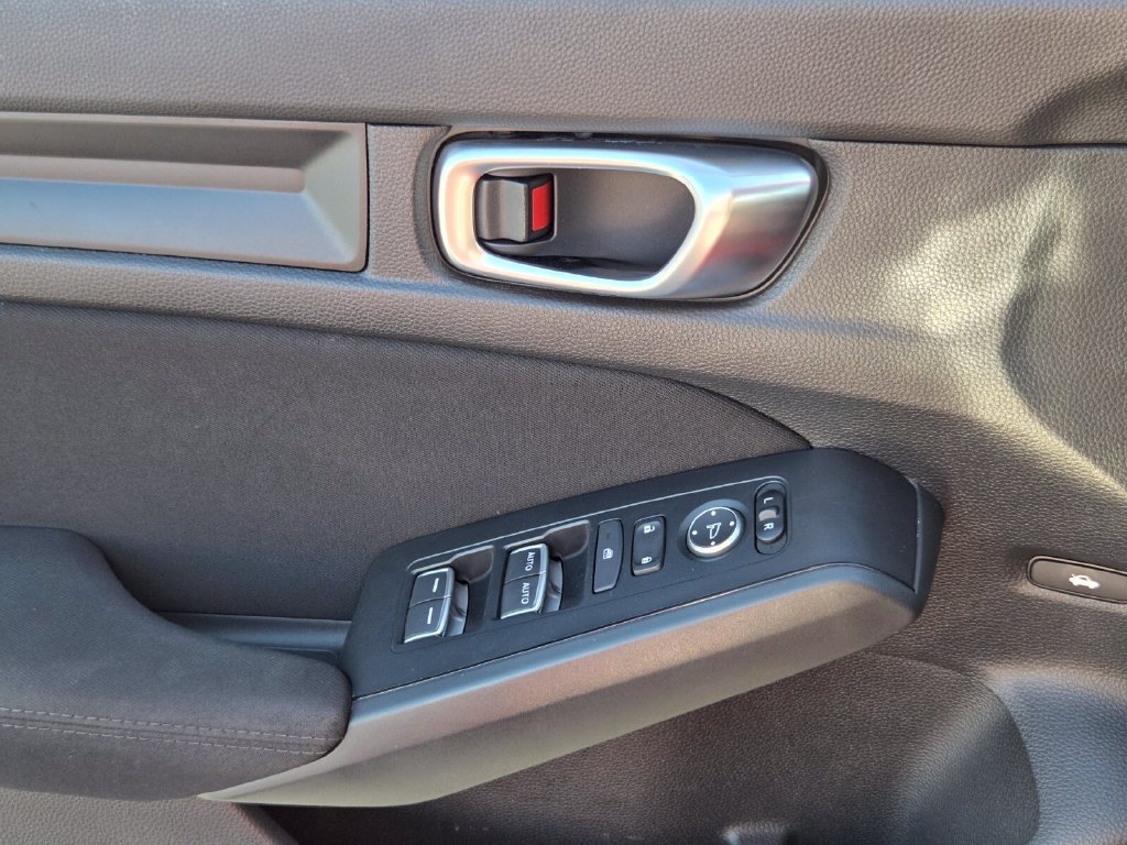 Used 2023 Honda Civic Sport image 27
