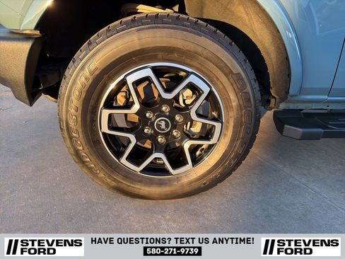 Used 2023 Ford Bronco Outer Banks image 14