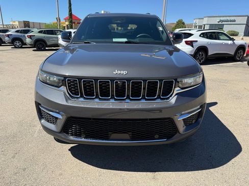 Used 2024 Jeep Grand Cherokee Limited w/ Luxury Tech Group II AWD/4WD image 2