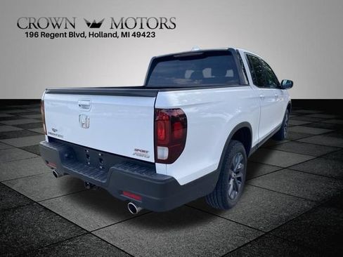 Used 2023 Honda Ridgeline Sport image 10