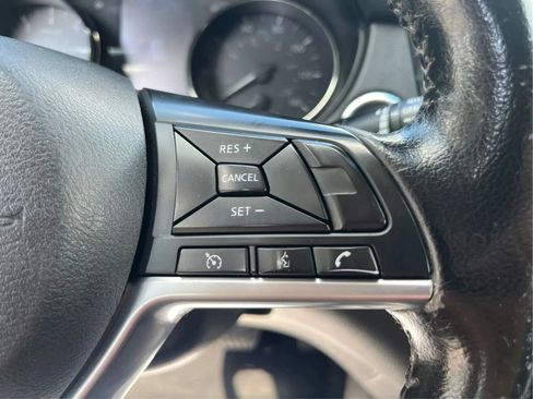 Used 2020 Nissan Rogue SV AWD/4WD image 28