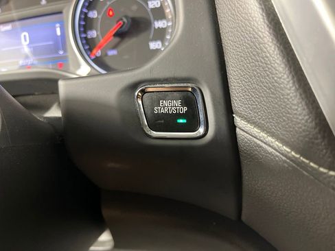 Used 2022 GMC Acadia SLE w/ Driver Convenience Package FWD image 36