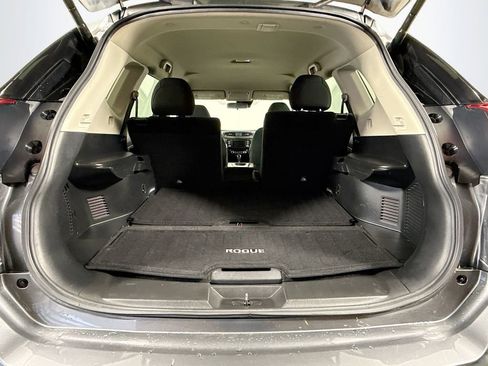 Used 2020 Nissan Rogue SV image 26