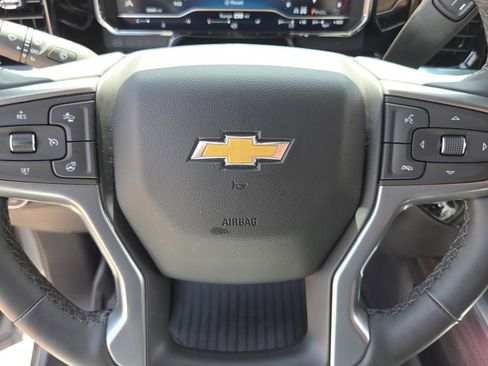 Used 2025 Chevrolet Silverado 2500 LT AWD/4WD image 22