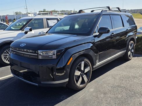 Certified 2025 Hyundai Santa Fe Limited image 8