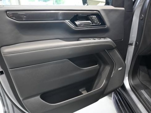 New 2026 GMC Yukon XL Elevation w/ Elevation Premium Package AWD/4WD image 28