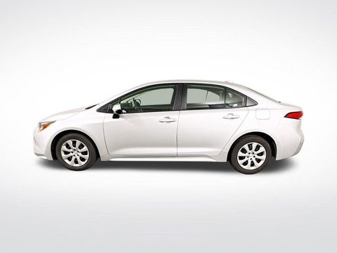 Used 2024 Toyota Corolla LE image 4