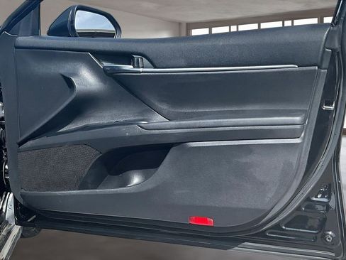 Used 2020 Toyota Camry SE image 27